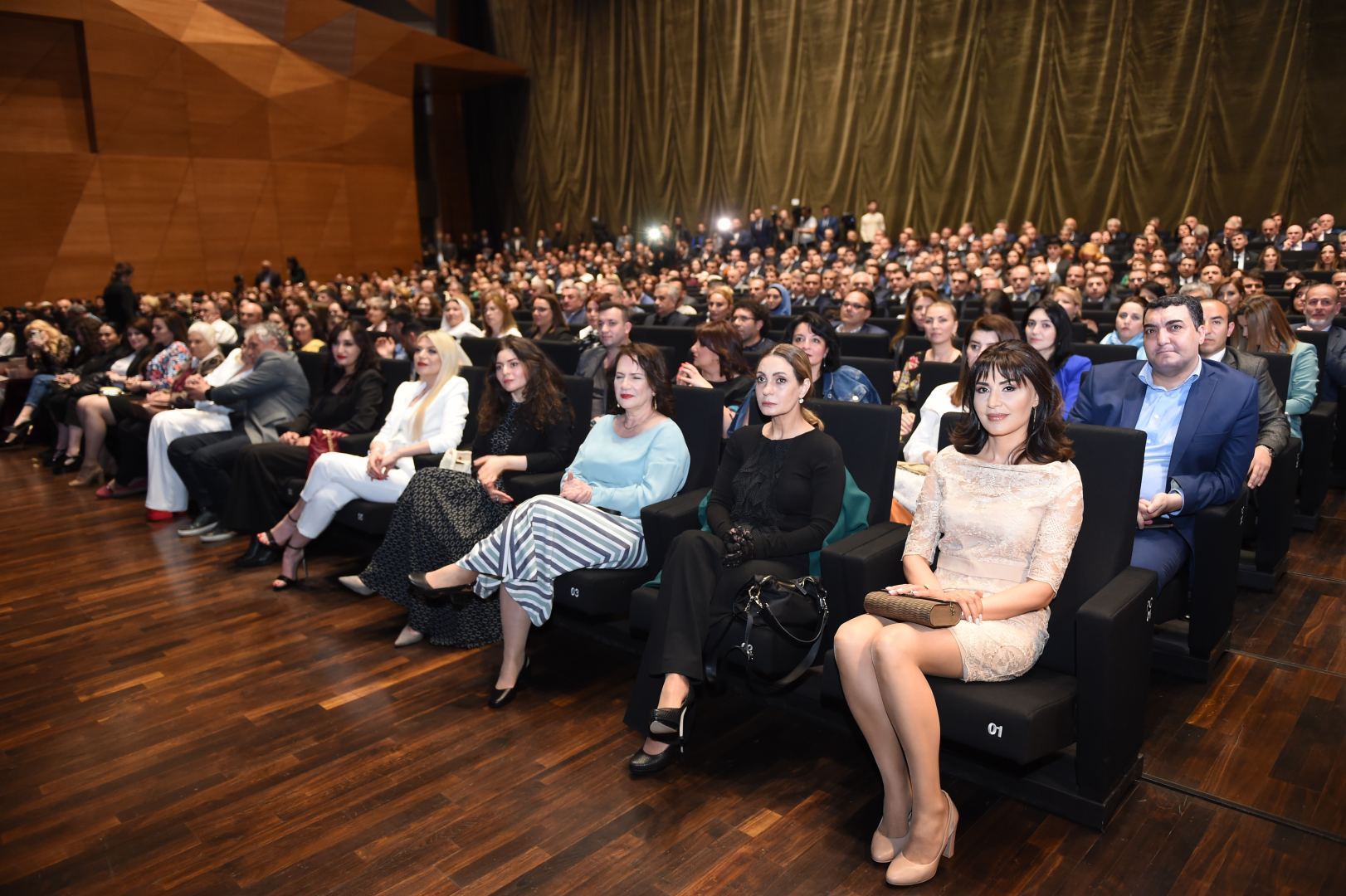 Всегда с верой в Победу! В Бакинском конгресс-центре состоялась торжественная презентация фильма "Köhnə çamadanlar" (ВИДЕО, ФОТО)