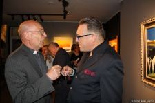 В QGallery открылась персональная выставка работ посла Австрии в Азербайджане Александра Байерля "Вслед за солнцем" (ФОТО)