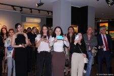 В QGallery открылась персональная выставка работ посла Австрии в Азербайджане Александра Байерля "Вслед за солнцем" (ФОТО)