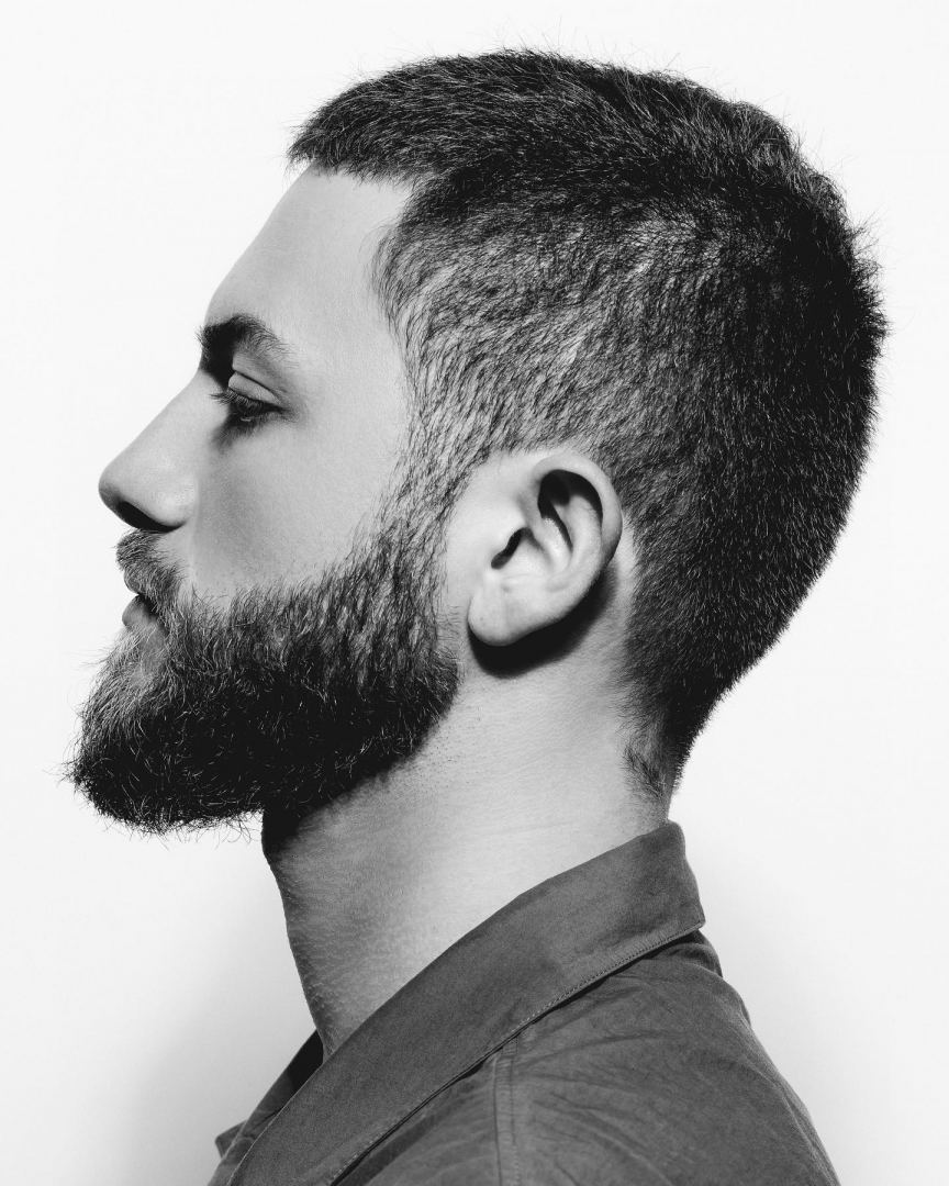 До и после: представитель Азербайджана на "Евровидении-2022" сменил имидж перед самым финалом (ФОТО)