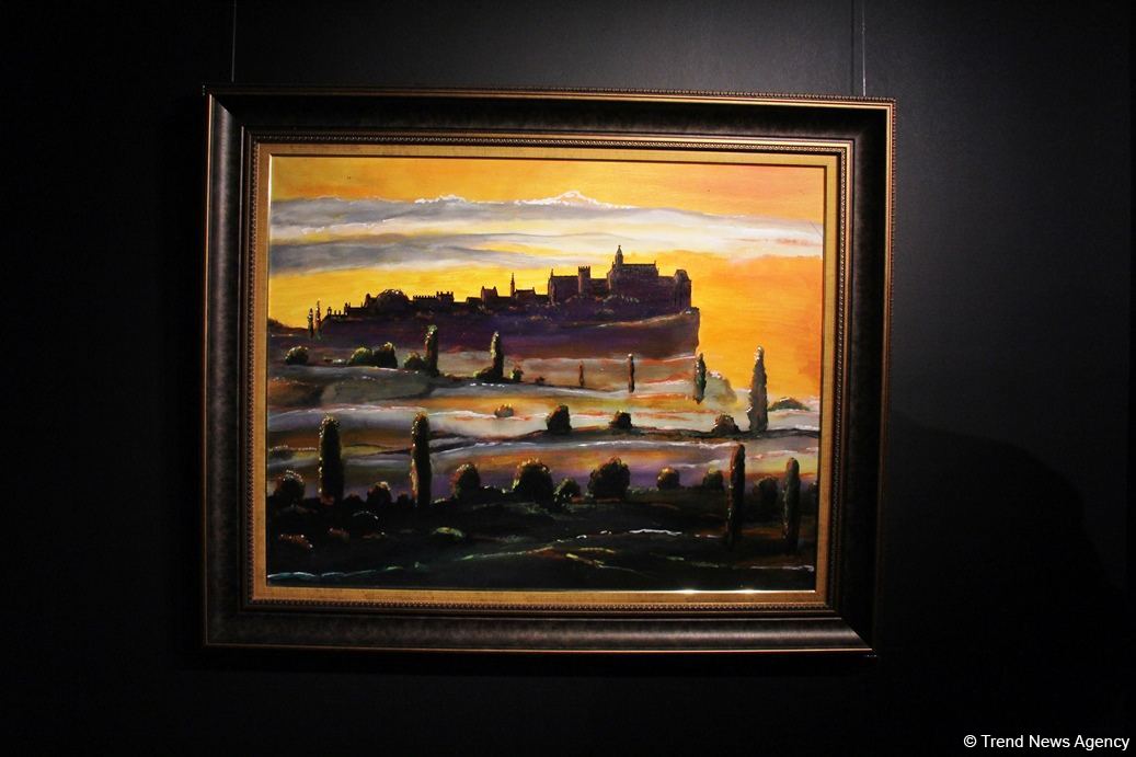 В QGallery открылась персональная выставка работ посла Австрии в Азербайджане Александра Байерля "Вслед за солнцем" (ФОТО)