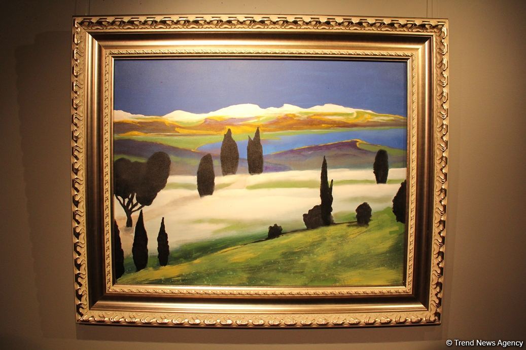 В QGallery открылась персональная выставка работ посла Австрии в Азербайджане Александра Байерля "Вслед за солнцем" (ФОТО)