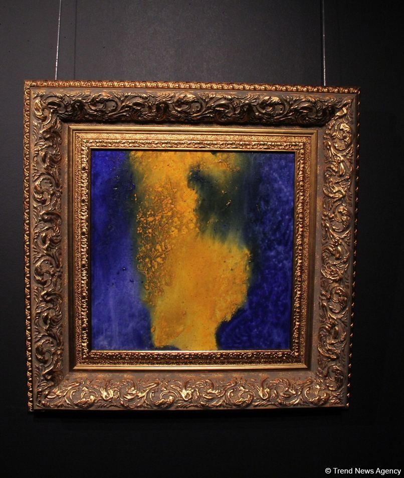 В QGallery открылась персональная выставка работ посла Австрии в Азербайджане Александра Байерля "Вслед за солнцем" (ФОТО)