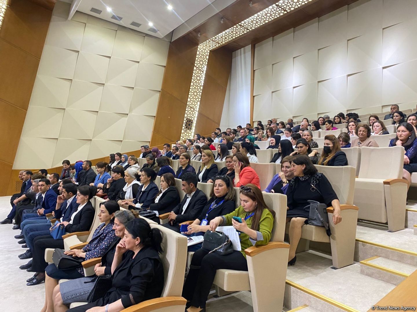 В Агдаме стартовал V Международный симпозиум “Хамза Нигари" (ФОТО)