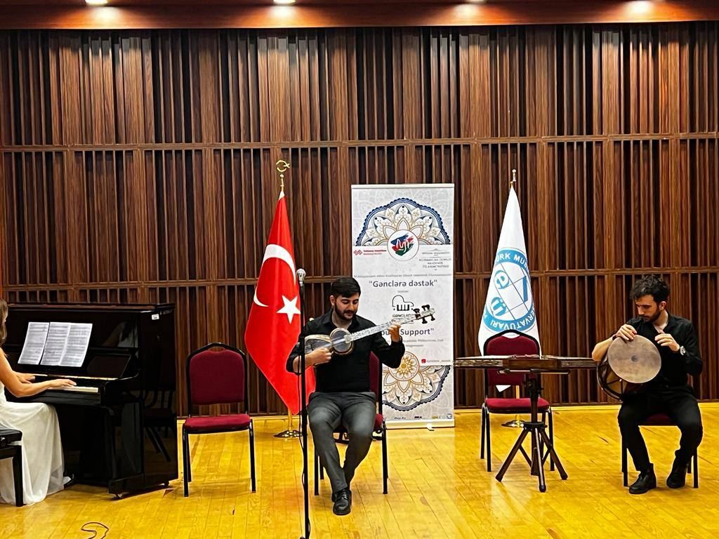 Успех азербайджанского проекта "Gənclərə dəstək" в Турции (ФОТО/ВИДЕО)