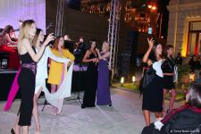 Бесподобная ночь в Баку – новая реальность цифровых технологий! Впервые под открытым небом классика и дефиле "статуй" (ВИДЕО, ФОТО)