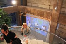 Бесподобная ночь в Баку – новая реальность цифровых технологий! Впервые под открытым небом классика и дефиле "статуй" (ВИДЕО, ФОТО)