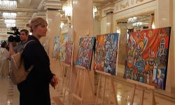 "Наш мир" – народный художник Ашраф Гейбатов представил картины, наполненные любовью к Азербайджану (ФОТО)