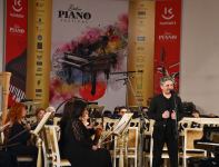Первый Международный фортепианный фестиваль в Баку открылся выступлением Реми Женье и горячим танго (ВИДЕО, ФОТО)