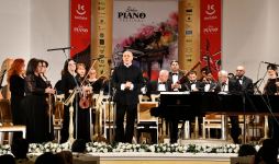 Первый Международный фортепианный фестиваль в Баку открылся выступлением Реми Женье и горячим танго (ВИДЕО, ФОТО)