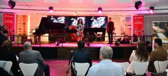 Первый Международный фортепианный фестиваль в Баку открылся выступлением Реми Женье и горячим танго (ВИДЕО, ФОТО)