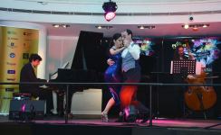 Первый Международный фортепианный фестиваль в Баку открылся выступлением Реми Женье и горячим танго (ВИДЕО, ФОТО)