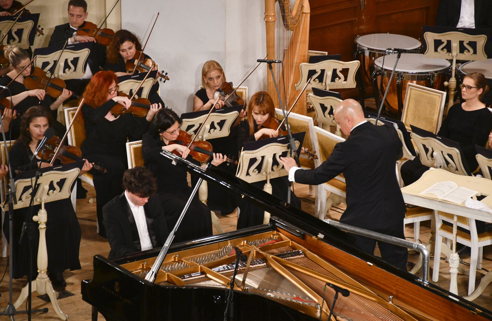 Первый Международный фортепианный фестиваль в Баку открылся выступлением Реми Женье и горячим танго (ВИДЕО, ФОТО)