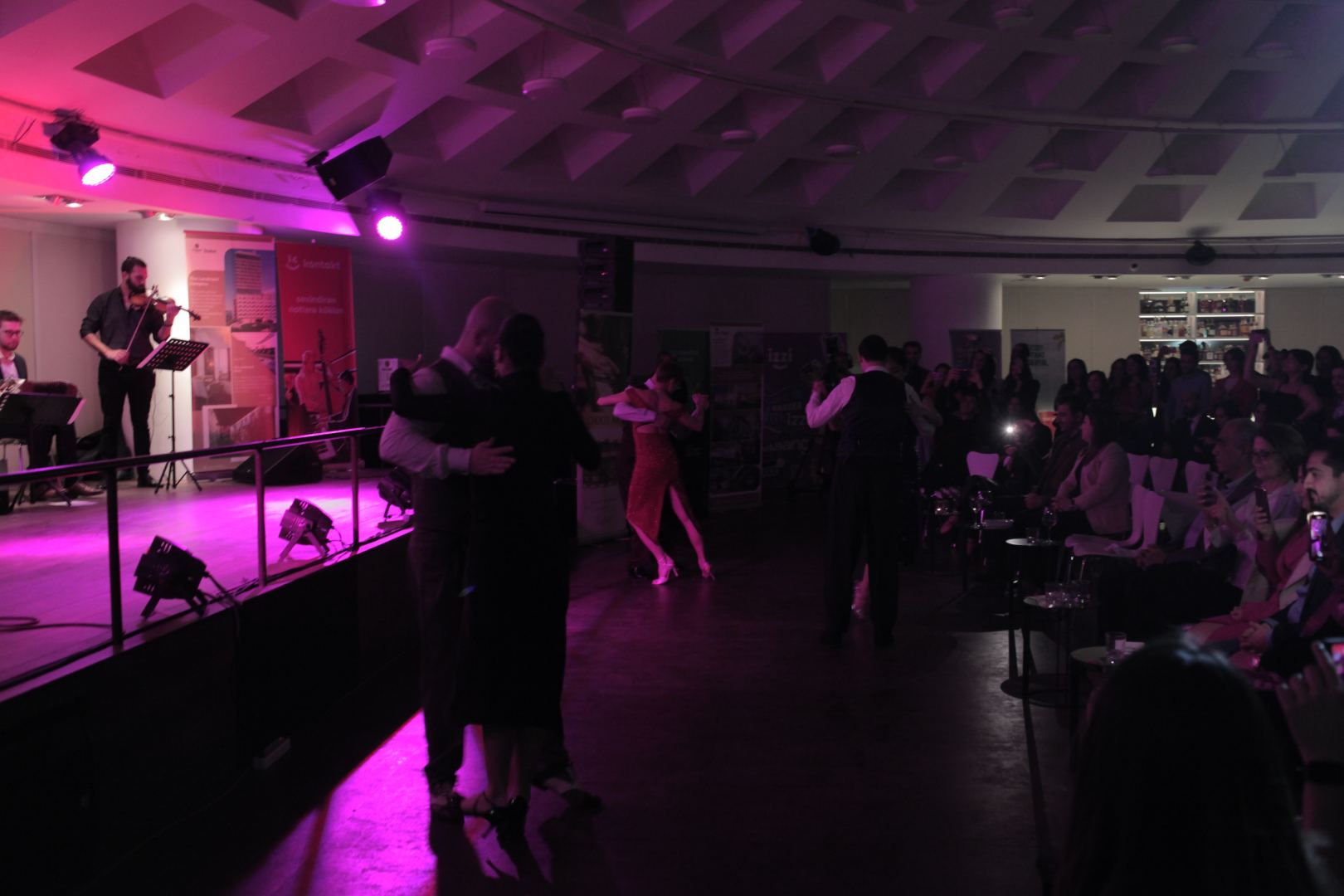 Первый Международный фортепианный фестиваль в Баку открылся выступлением Реми Женье и горячим танго (ВИДЕО, ФОТО)