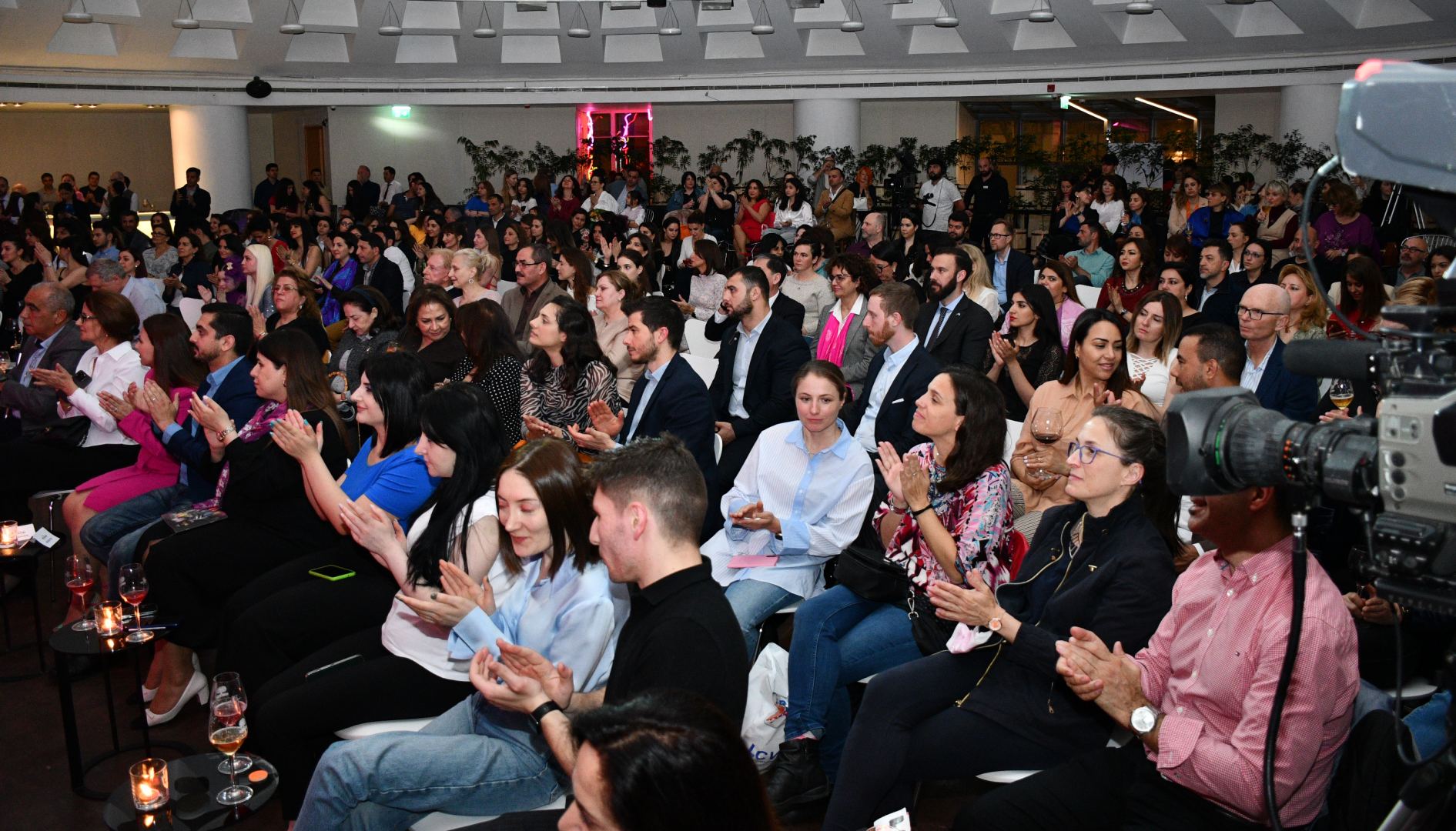 Первый Международный фортепианный фестиваль в Баку открылся выступлением Реми Женье и горячим танго (ВИДЕО, ФОТО)