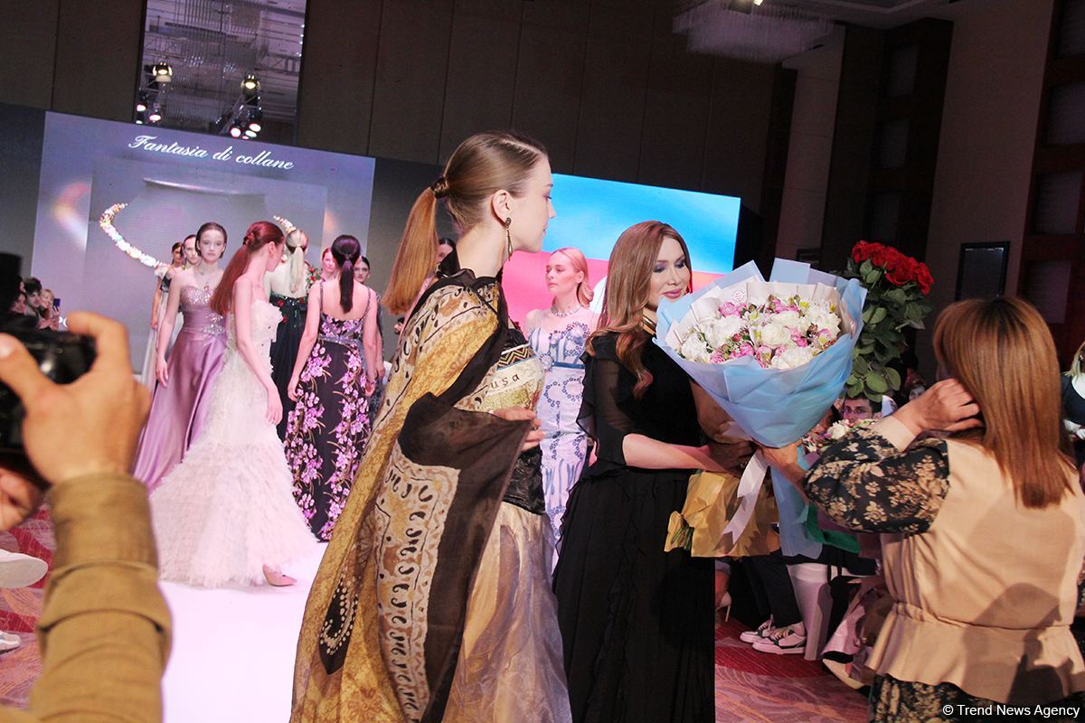 Фахрия Халафова представила новую коллекцию Bella Rosa на Azerbaijan Fashion Week (ФОТО)