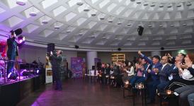 Известный джазовый пианист из Кыргызстана покорил бакинцев и гостей столицы (ФОТО/ВИДЕО)