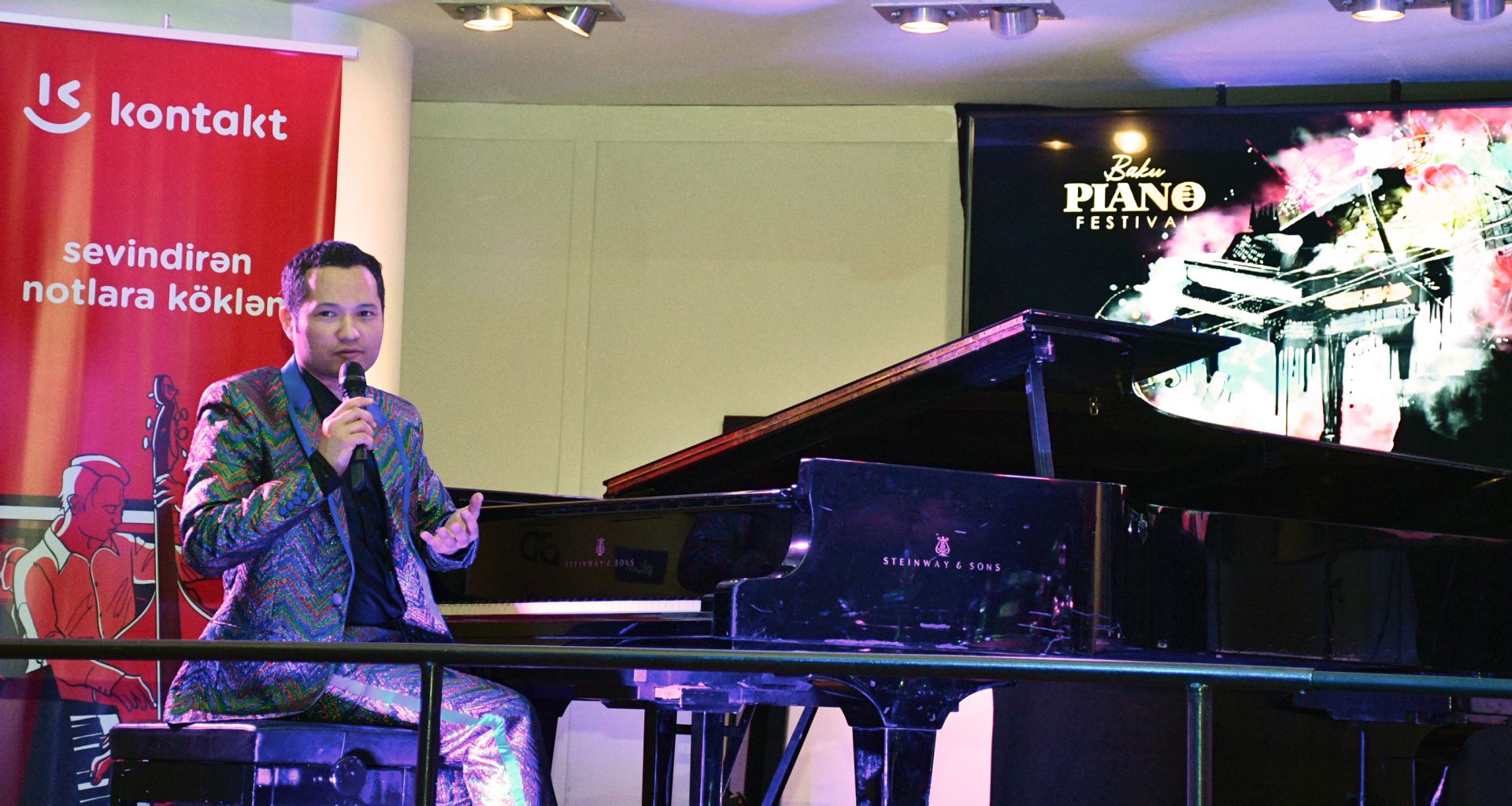 Известный джазовый пианист из Кыргызстана покорил бакинцев и гостей столицы (ФОТО/ВИДЕО)