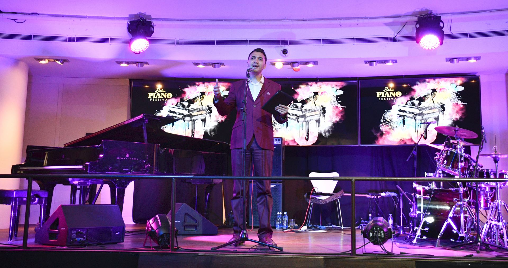 Известный джазовый пианист из Кыргызстана покорил бакинцев и гостей столицы (ФОТО/ВИДЕО)