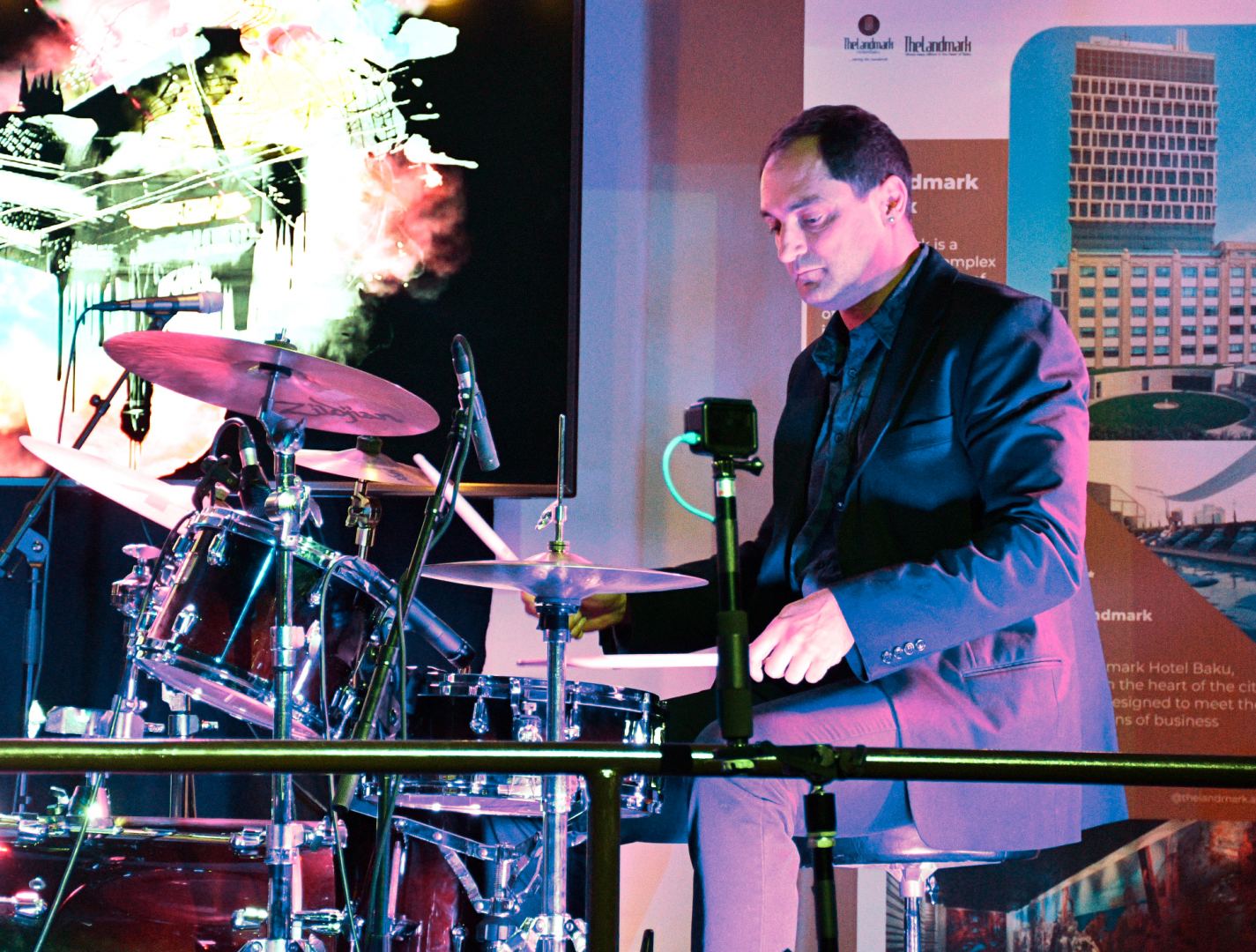Известный джазовый пианист из Кыргызстана покорил бакинцев и гостей столицы (ФОТО/ВИДЕО)