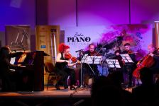 Чудесный вечер в Баку семейной пары - азербайджанки и итальянца (ВИДЕО, ФОТО)