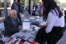 В небо над Баку выпущены 270 шаров – открытие первого Фестиваля литературы и книг тюркского мира (ФОТО)