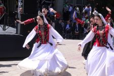 В небо над Баку выпущены 270 шаров – открытие первого Фестиваля литературы и книг тюркского мира (ФОТО)