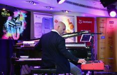 Виртуоз из Германии в Баку: Освободите сцену для первоклассного зрелища! (ВИДЕО, ФОТО)