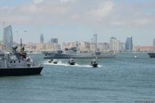 Специализированные войска ВМС Азербайджана выполнили различные маневры в рамках фестиваля TEKNOFEST (ФОТО/ВИДЕО)