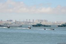 Специализированные войска ВМС Азербайджана выполнили различные маневры в рамках фестиваля TEKNOFEST (ФОТО/ВИДЕО)