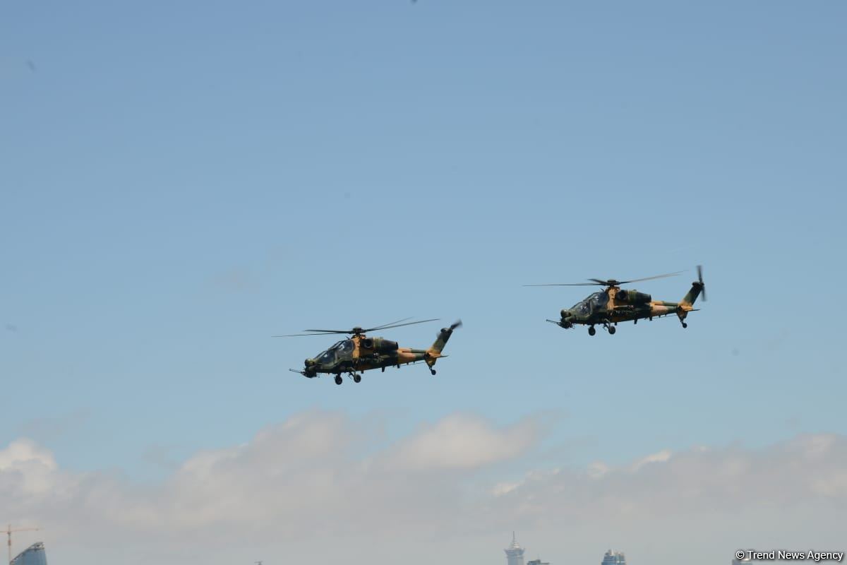 В Баку организовано очередное авиашоу во второй день фестиваля TEKNOFEST (ФОТО/ВИДЕО)