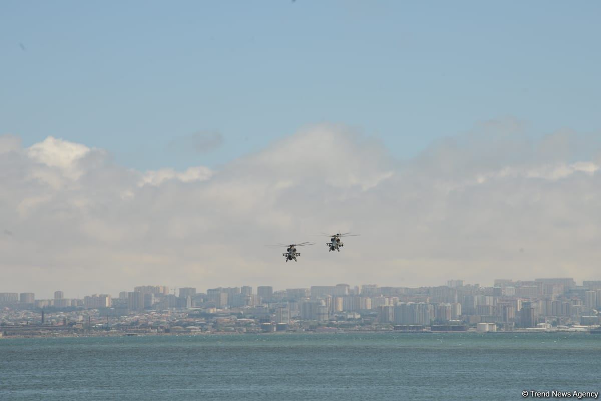 В Баку организовано очередное авиашоу во второй день фестиваля TEKNOFEST (ФОТО/ВИДЕО)