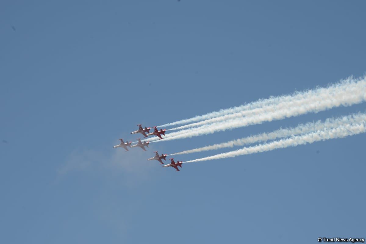 В Баку организовано очередное авиашоу во второй день фестиваля TEKNOFEST (ФОТО/ВИДЕО)