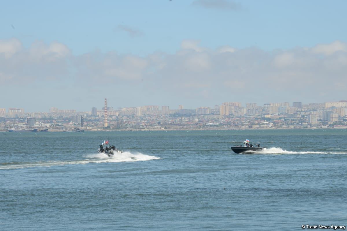 Специализированные войска ВМС Азербайджана выполнили различные маневры в рамках фестиваля TEKNOFEST (ФОТО/ВИДЕО)