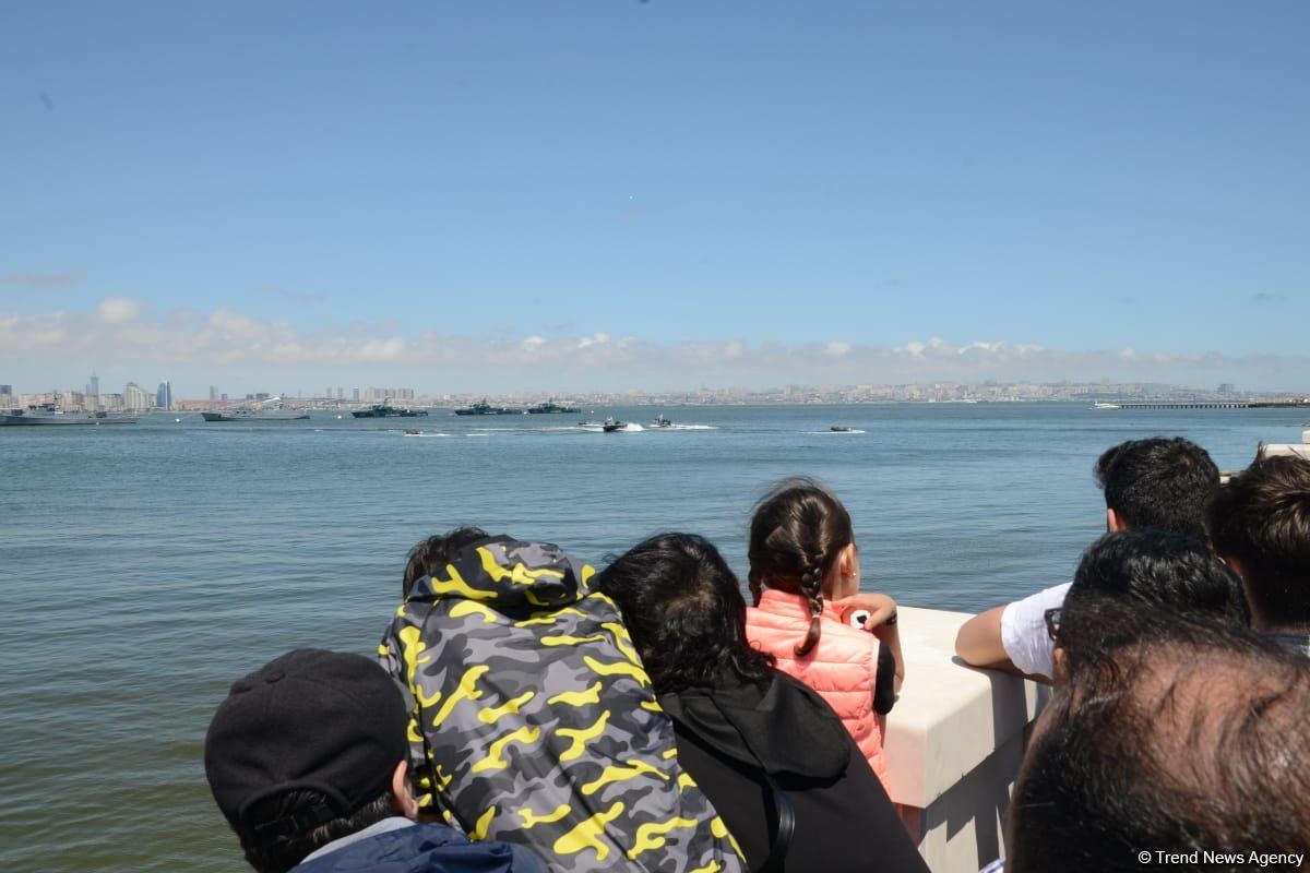 Специализированные войска ВМС Азербайджана выполнили различные маневры в рамках фестиваля TEKNOFEST (ФОТО/ВИДЕО)