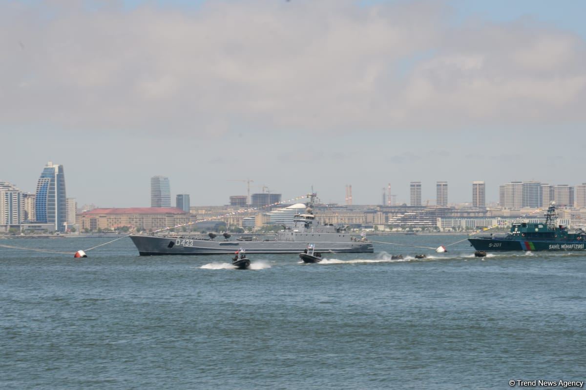 Специализированные войска ВМС Азербайджана выполнили различные маневры в рамках фестиваля TEKNOFEST (ФОТО/ВИДЕО)