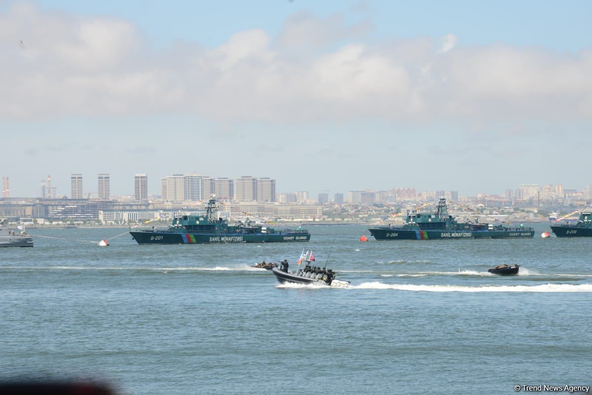 Специализированные войска ВМС Азербайджана выполнили различные маневры в рамках фестиваля TEKNOFEST (ФОТО/ВИДЕО)