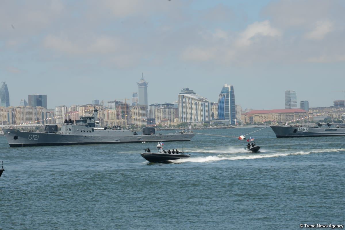 Специализированные войска ВМС Азербайджана выполнили различные маневры в рамках фестиваля TEKNOFEST (ФОТО/ВИДЕО)
