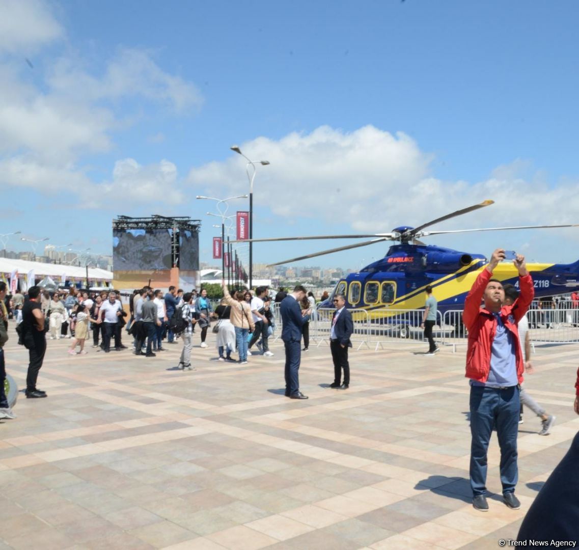 В Баку стартовал второй день Международного фестиваля авиации, космоса и технологий TEKNOFEST (ФОТО)