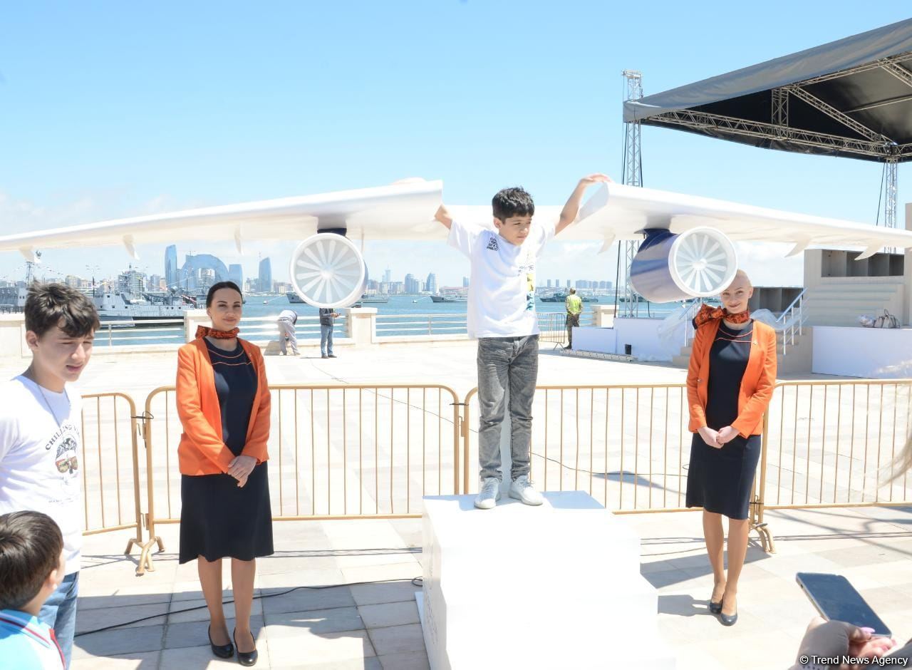 В Баку стартовал второй день Международного фестиваля авиации, космоса и технологий TEKNOFEST (ФОТО)