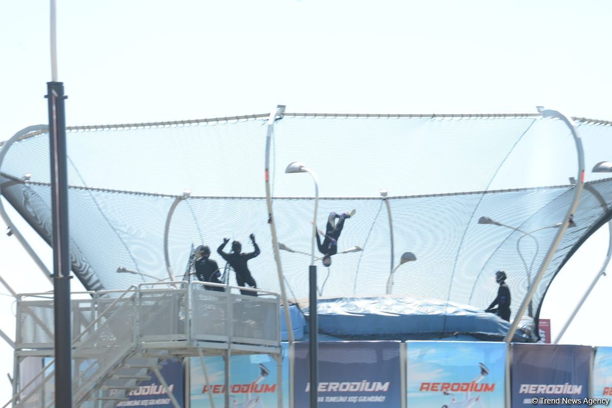 В Баку стартовал второй день Международного фестиваля авиации, космоса и технологий TEKNOFEST (ФОТО)