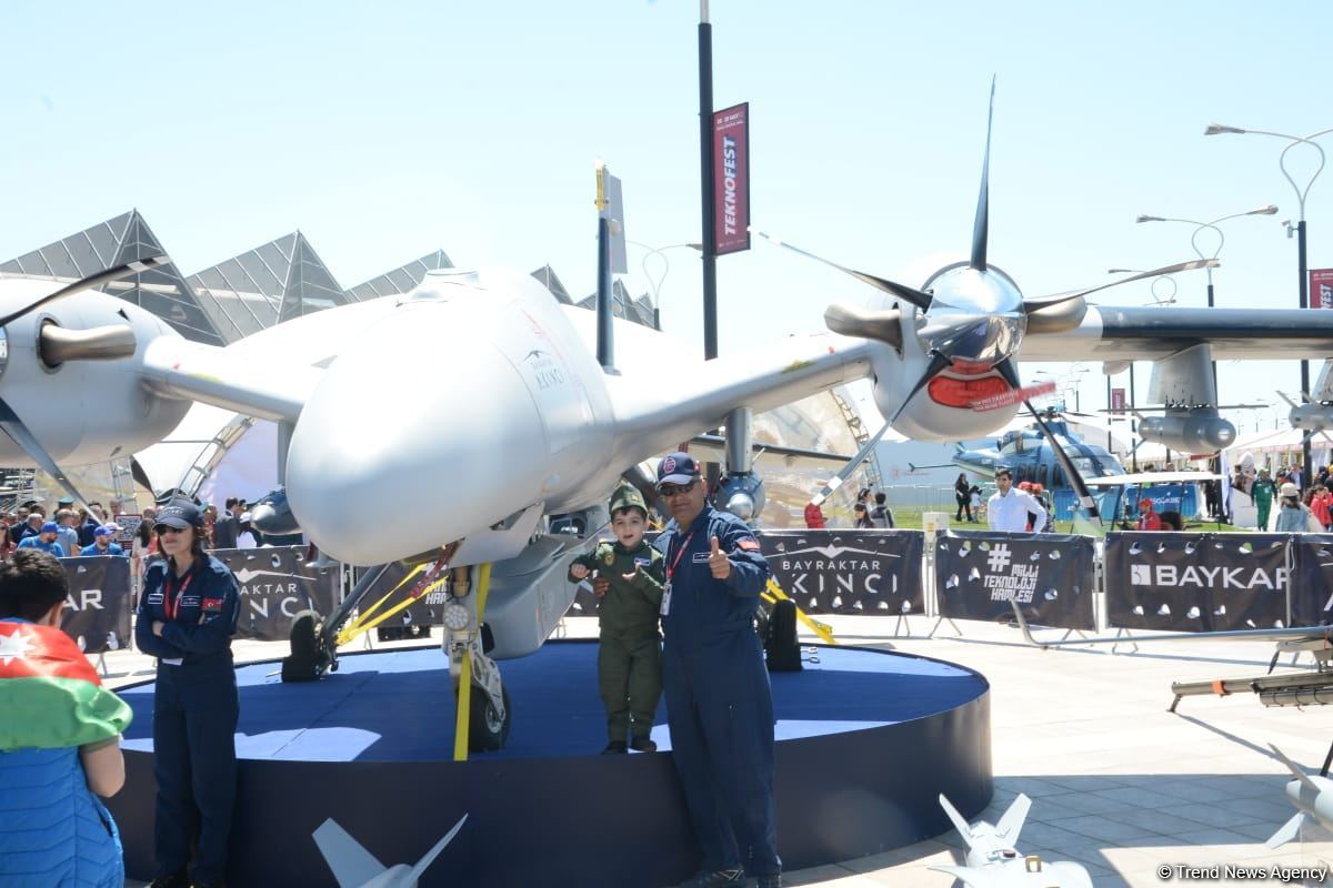В Баку стартовал второй день Международного фестиваля авиации, космоса и технологий TEKNOFEST (ФОТО)