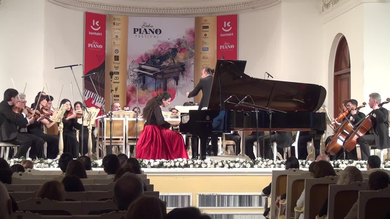 Прославляющие Азербайджан во Франции -  один майский вечер в Баку...  (ВИДЕО, ФОТО)