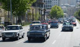 В Баку прошел грандиозный праздник классических автомобилей – автопробег, выставка, конкурсы, ретро-стиль участников (ФОТО/ВИДЕО)