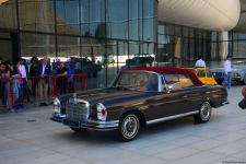 В Баку прошел грандиозный праздник классических автомобилей – автопробег, выставка, конкурсы, ретро-стиль участников (ФОТО/ВИДЕО)