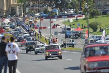 В Баку прошел грандиозный праздник классических автомобилей – автопробег, выставка, конкурсы, ретро-стиль участников (ФОТО/ВИДЕО)