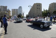 В Баку прошел грандиозный праздник классических автомобилей – автопробег, выставка, конкурсы, ретро-стиль участников (ФОТО/ВИДЕО)