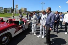 В Баку прошел грандиозный праздник классических автомобилей – автопробег, выставка, конкурсы, ретро-стиль участников (ФОТО/ВИДЕО)