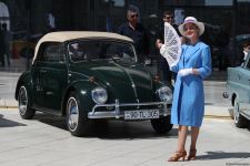 В Баку прошел грандиозный праздник классических автомобилей – автопробег, выставка, конкурсы, ретро-стиль участников (ФОТО/ВИДЕО)