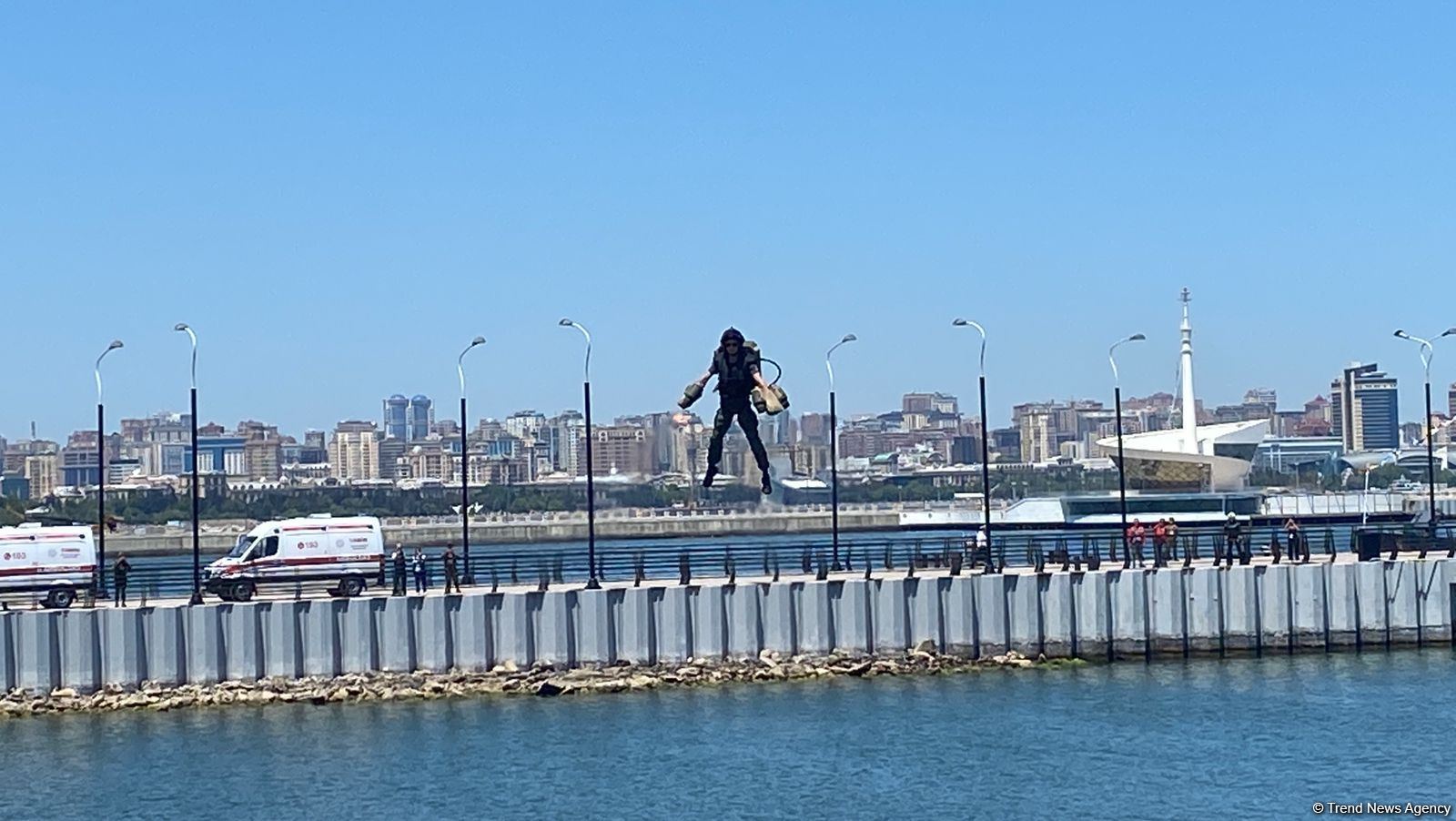 В рамках четвертого дня TEKNOFEST в Баку состоялось очередное авиашоу (ФОТО/ВИДЕО)